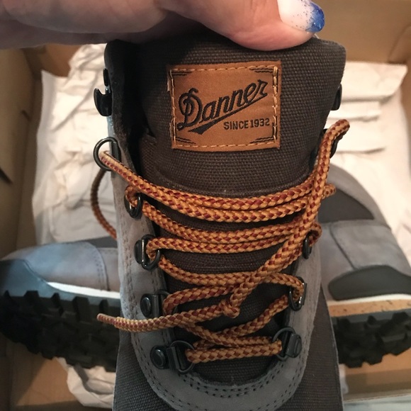 Danner hiking boots - Picture 4 of 5
